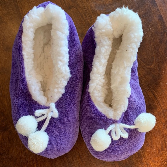 Shoes - 3/$10 NWOT Purple slippers size S/m 6.5-7